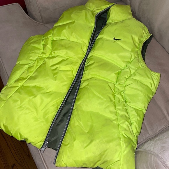 Nike vest - Picture 4 of 5